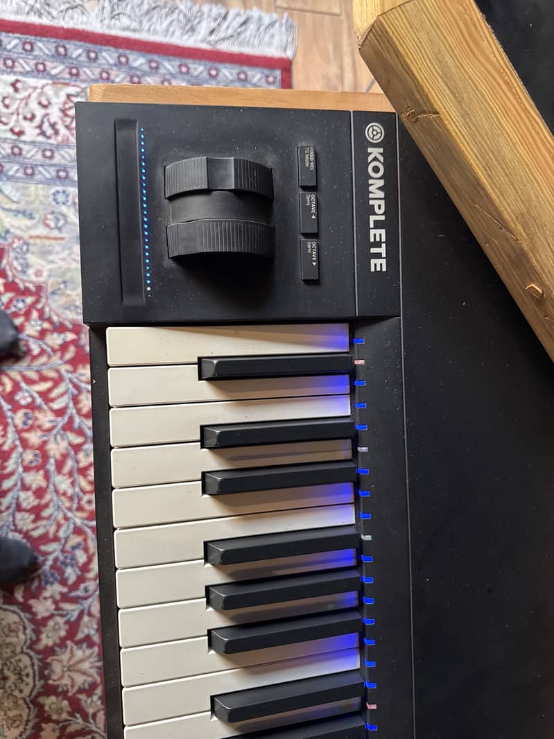 Controller mk2 Komplete kontrol 2