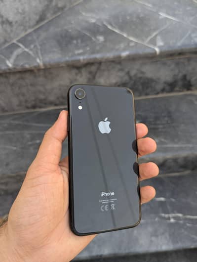 Apple iPhone XR