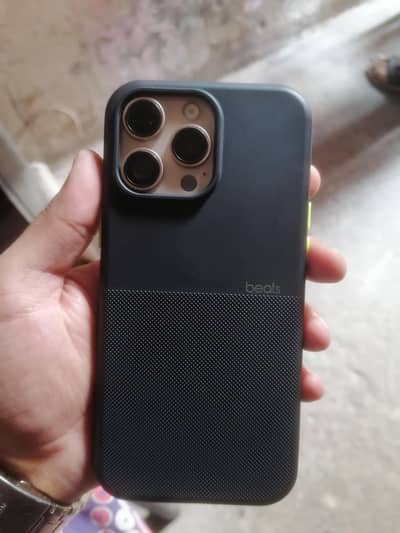 Apple iPhone 16 Pro Max