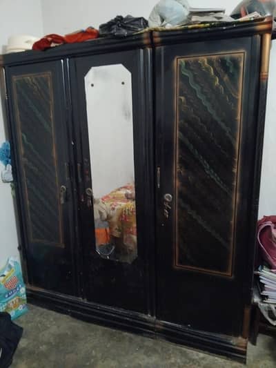 almarhi black Iran colour