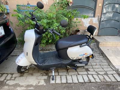 YAARI Electric Scooty G7 Stylish |Excellent Condition| Battery good