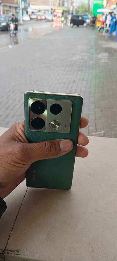 Infinix Note 40 Pro (12+12GB RAM / 256GB)