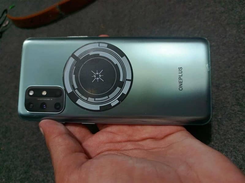 One Plus 8T 0