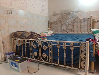 Queen Size Double bed  just in Rs 13000 only