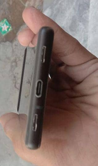 Google Pixel 6a 5