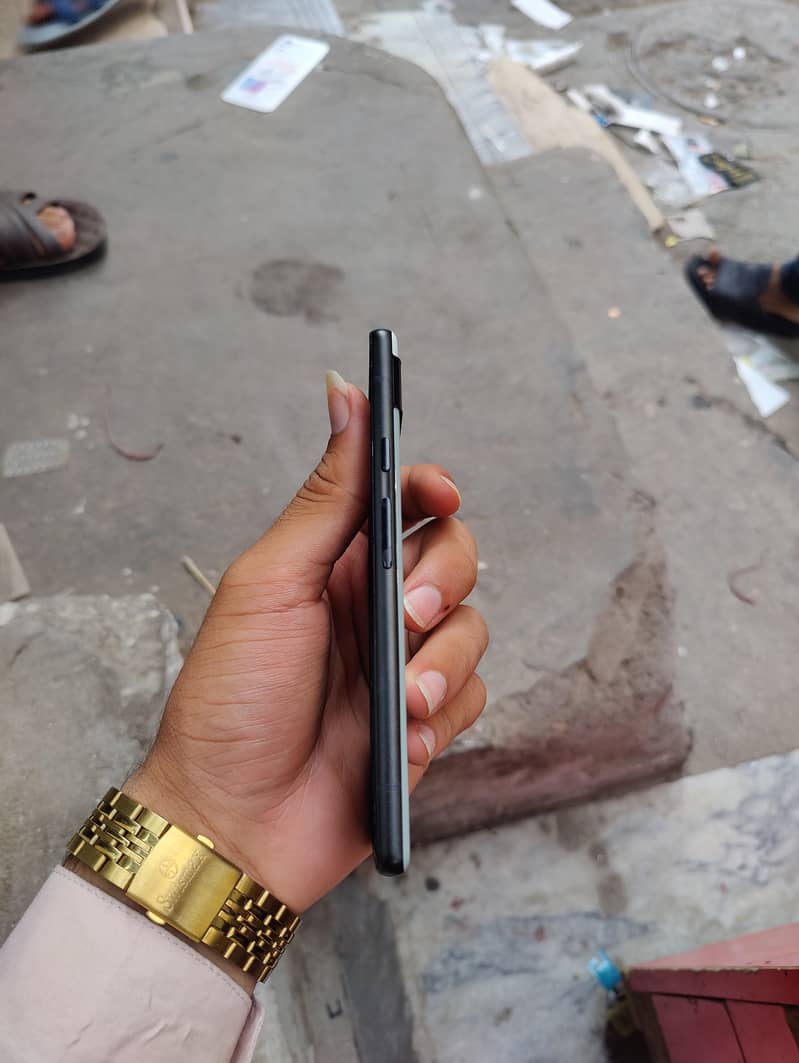 Google Pixel 6a 3