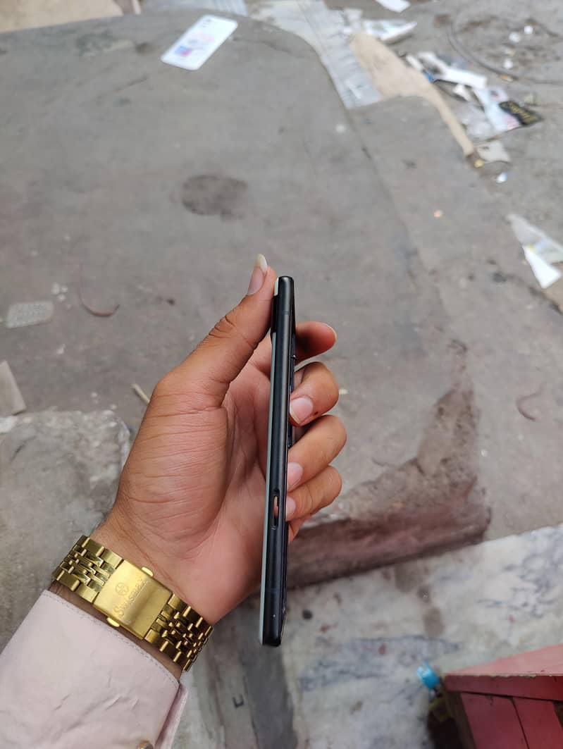 Google Pixel 6a 4