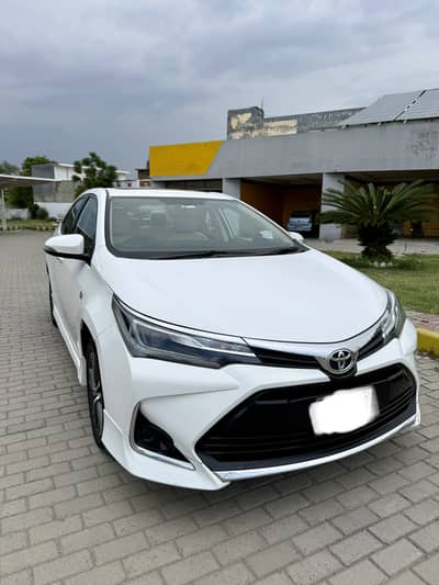 Toyota Altis Grande 2022 just like new 03005230472