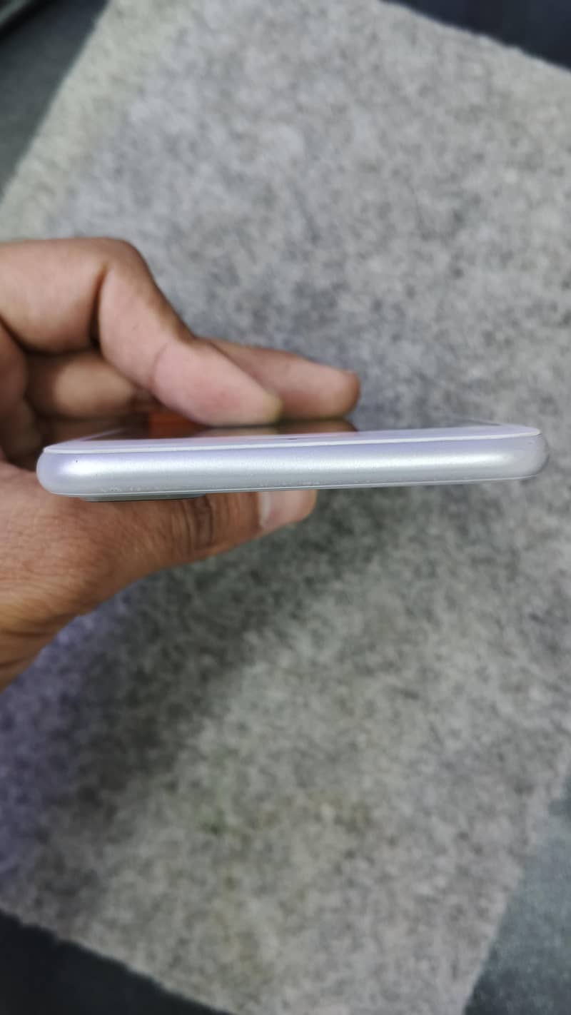 Apple iPhone 8 Plus 6