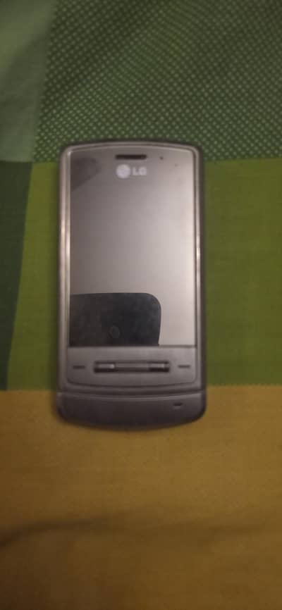 LG KE970.