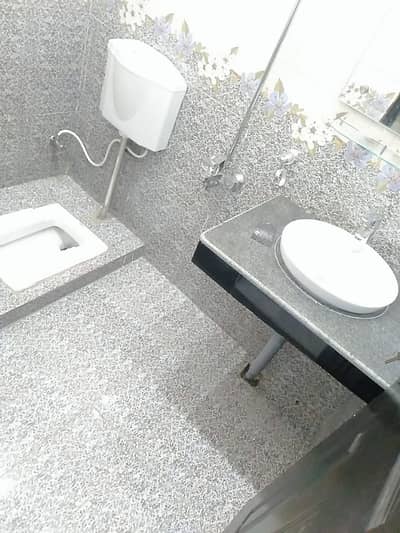 VIP beautiful 5 Marla portion is available for rent in sabzazar Lahore