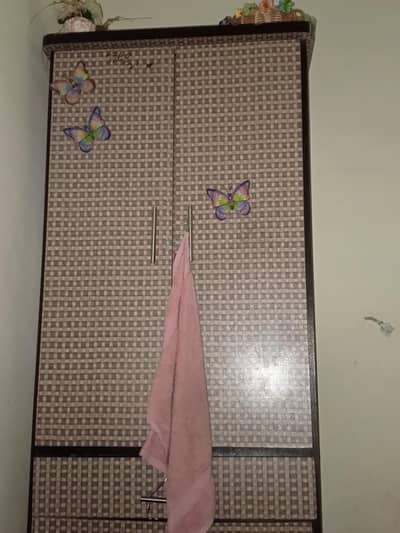 kids wardrobe