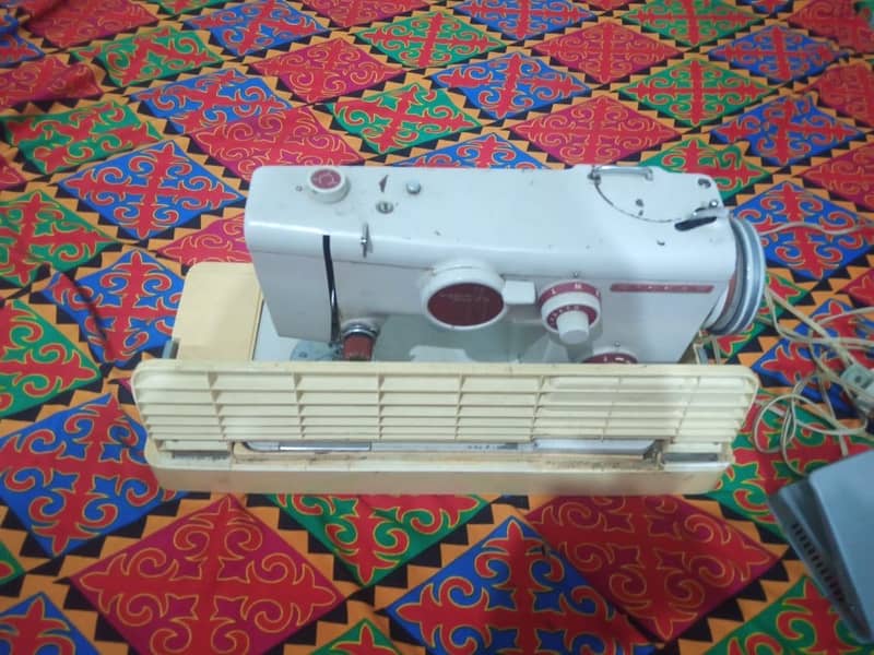 Sewing Machine 0