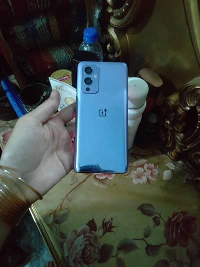 One Plus 9 12/256 gb
