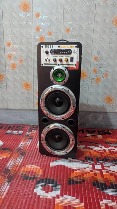 Brand New speaker 10/10 good sound quality remote lost only