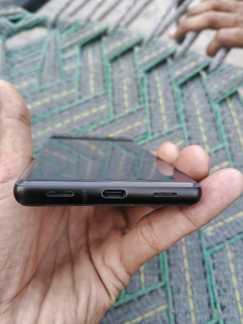 Google Pixel 6a 1