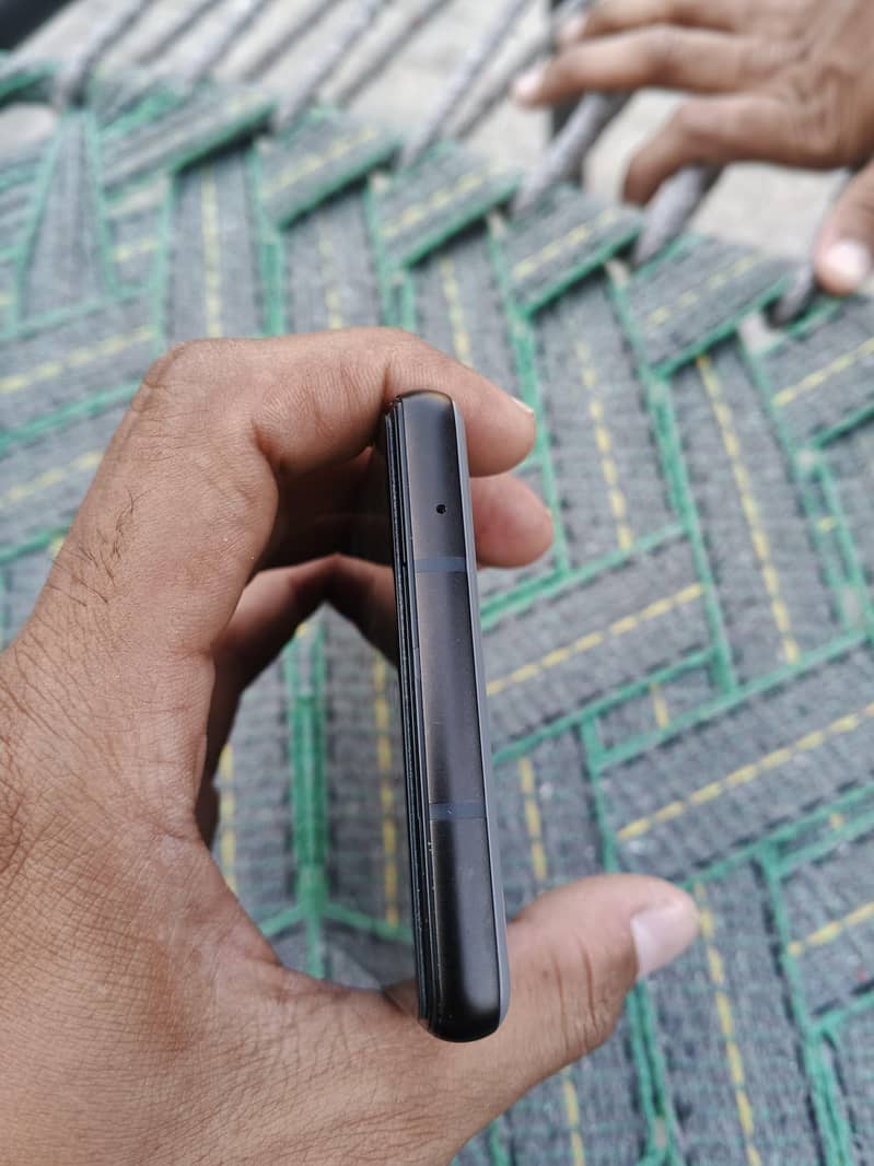 Google Pixel 6a 4