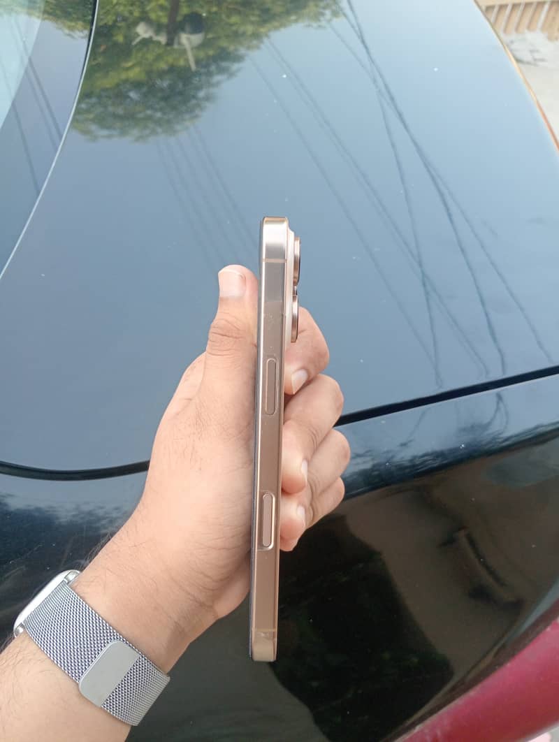 Iphone 16 pro 3