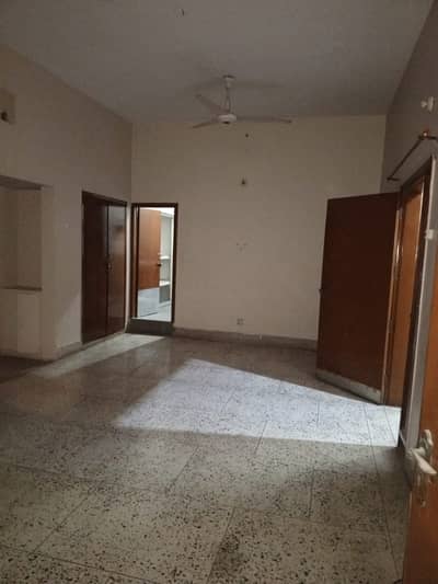 1st Floor 600 Yards 3 Bed Dd Portion For Rent In Block A