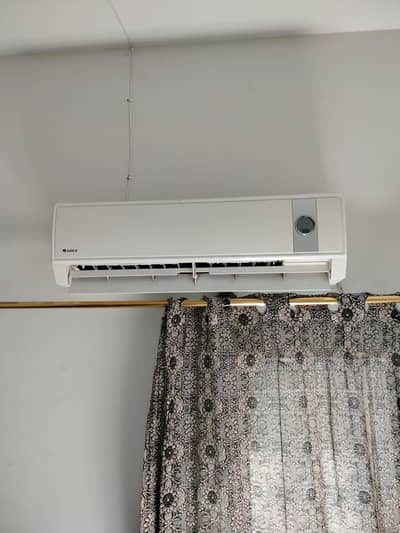 Gree split AC 1.5 ton Home used