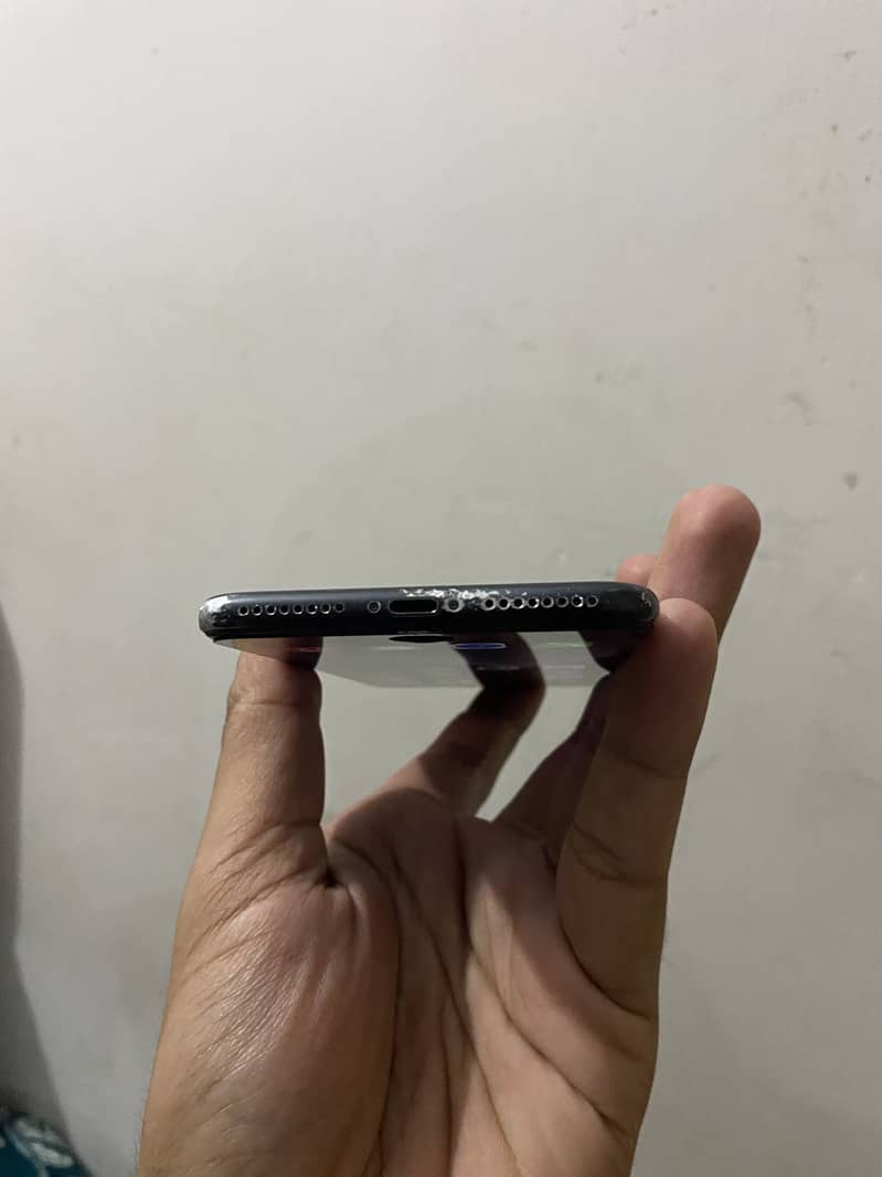 Apple iPhone 7 Plus 2