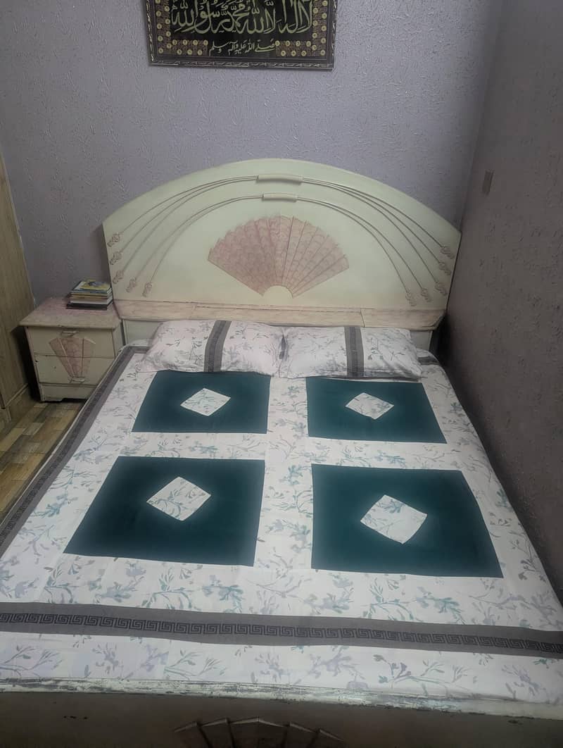 double bed 0