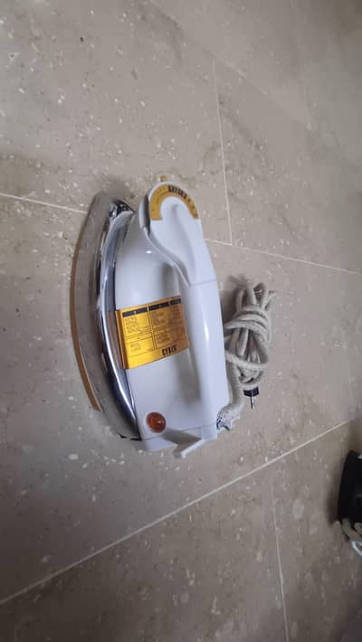 Cyber Dry Iron – Good Condition | Working Perfectly