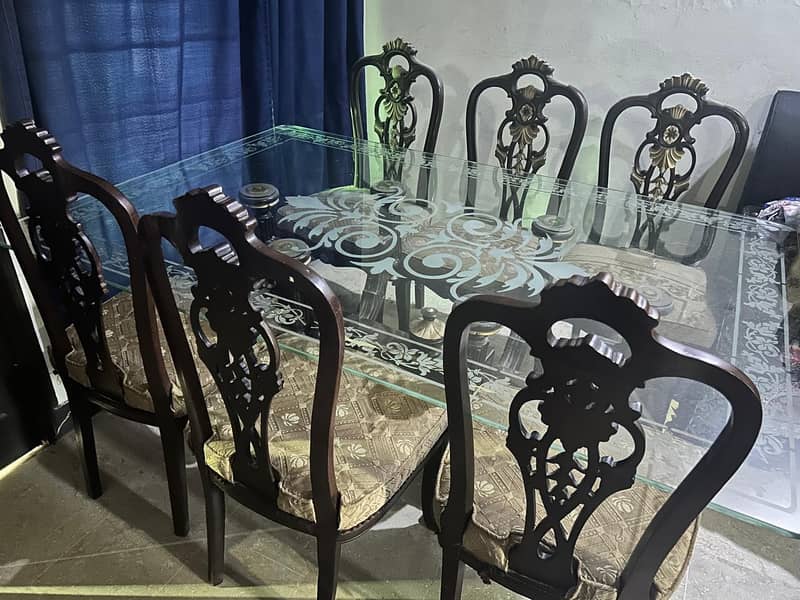 Dining table 4