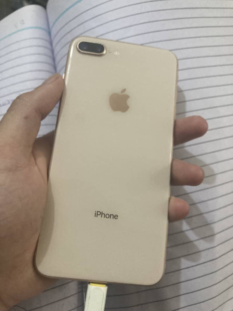 Apple iPhone 8 Plus 5