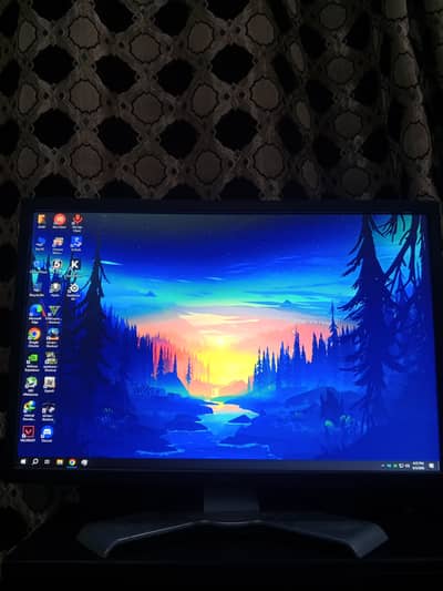 (2) 22 inch monitors for sell