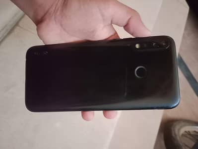 Tecno Spark 4