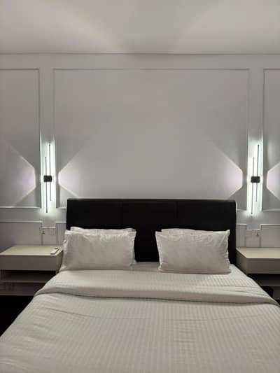 Per day apartment available luxury Furnished on f11