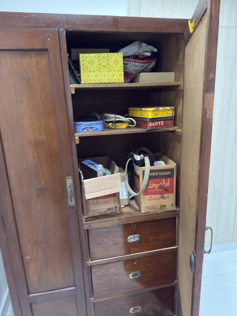 Solid wood cupboard 2