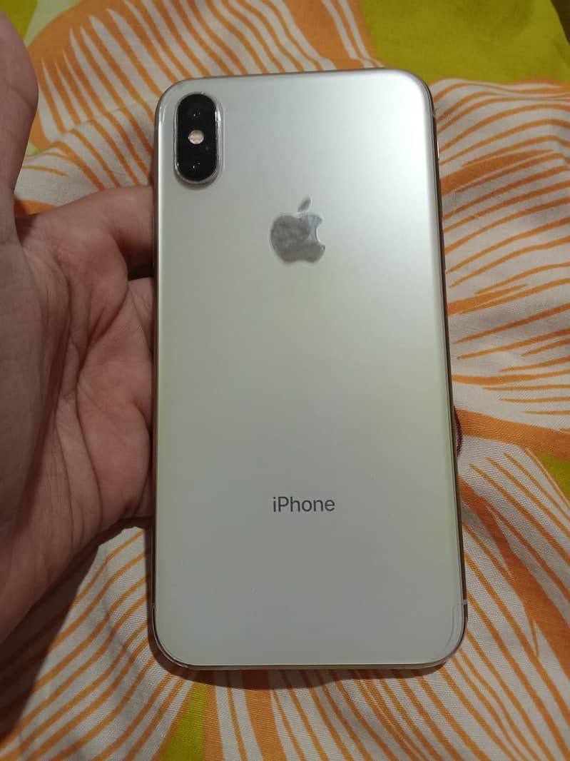 Apple iPhone X 4
