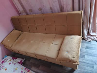 Sofa Cumbed