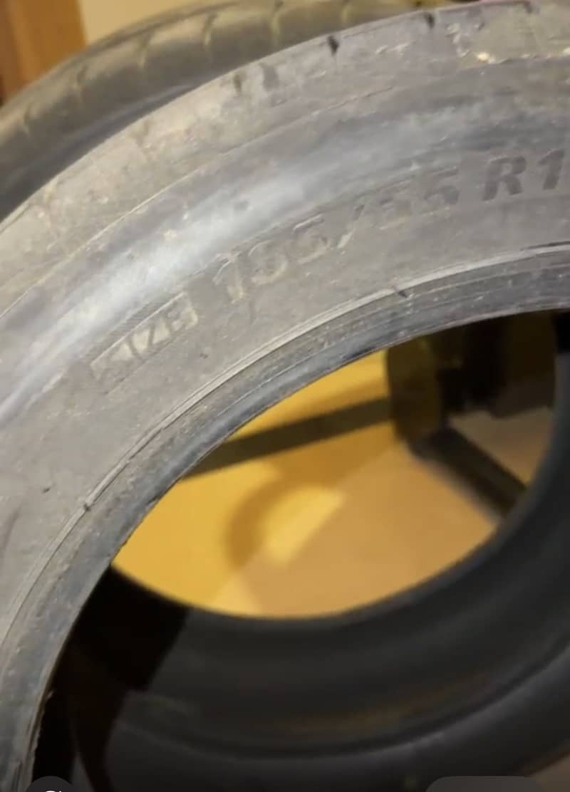 Bridgestone Nextry pattern tyre 5