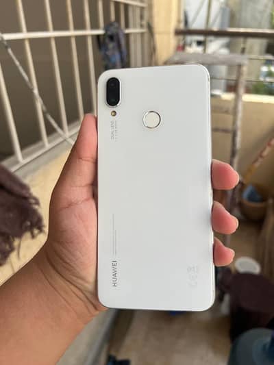 Huawei Nova 3i