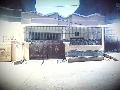 Single storey House Available For Rent Pani tanker gas or electricity Available near Munawar Colony stop