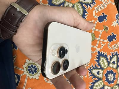 Apple iPhone 16 Pro