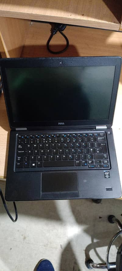 DELL Latitude 7250 Corei5 5th Generation 8 GB RAM 256 GB SSD
