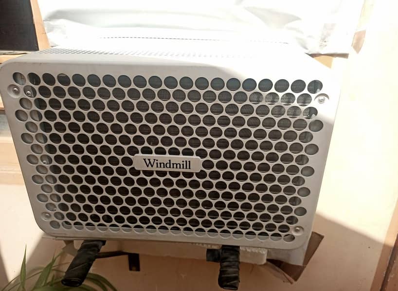 Window AC Inverter Windmill 2