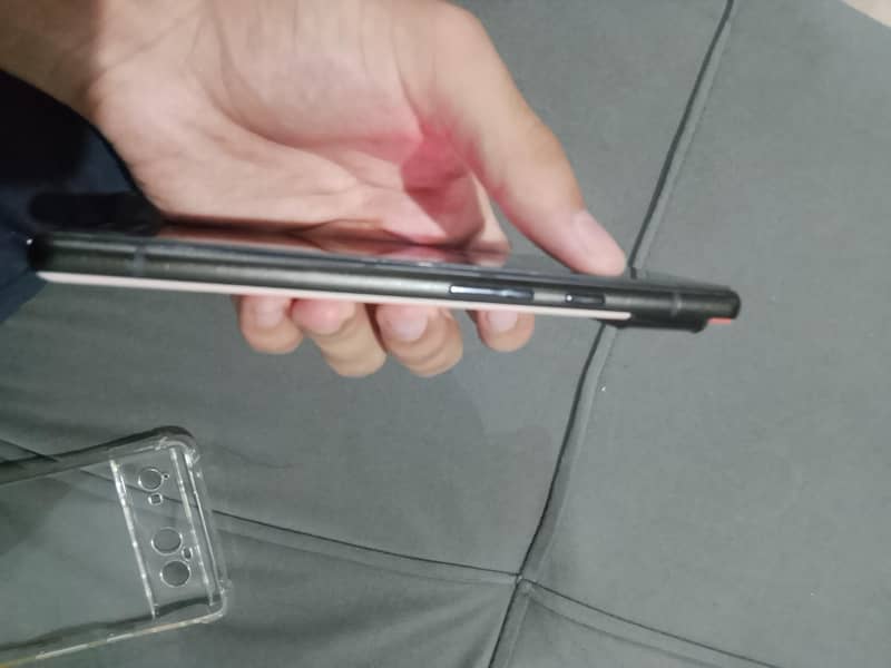 Google Pixel 6 4