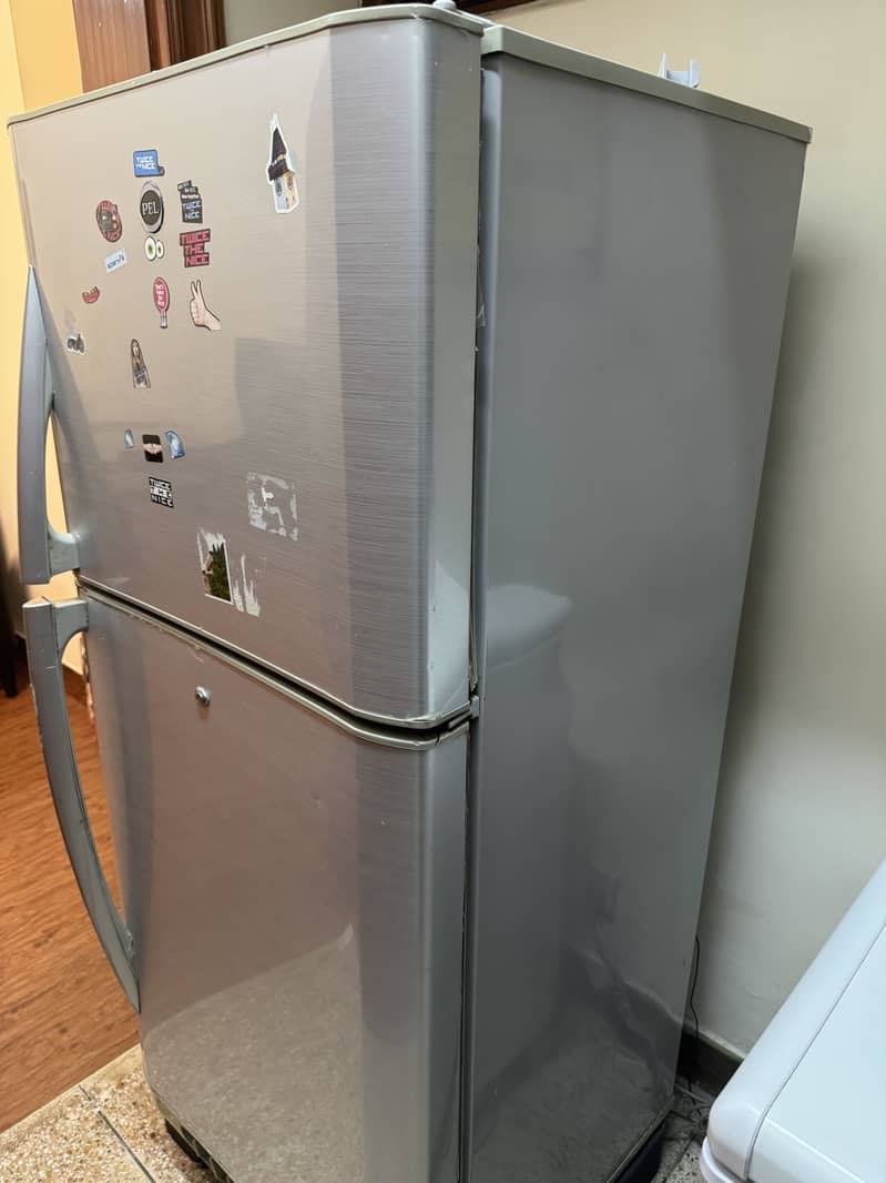 Refrigerator 0