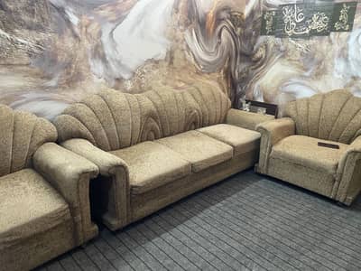 5 Seater Beautiful Sofa Set