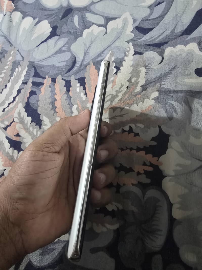 One Plus 10 Pro 1