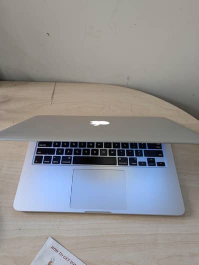 Macbook pro 2014 Retina display 8gb/128gb 13inches