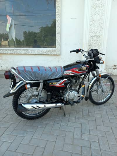 2024 Honda CG125 Black Like New