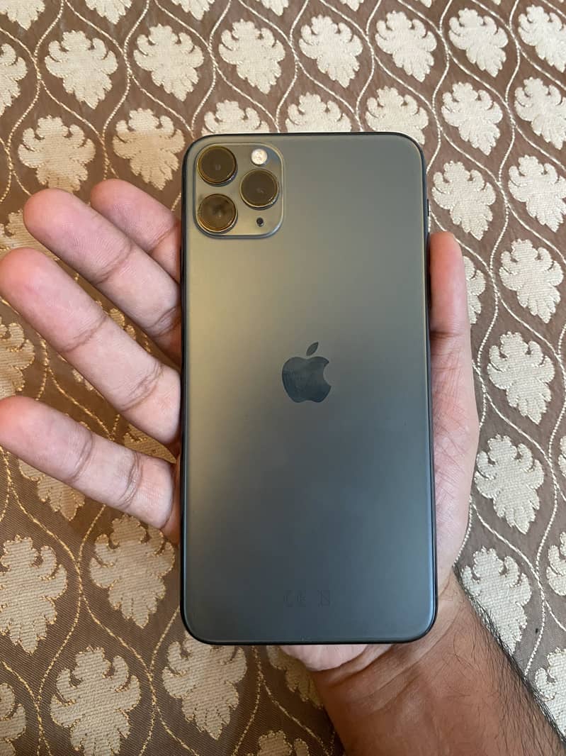 Apple iPhone 11 Pro Max 1
