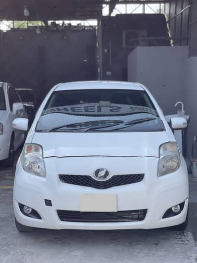 TOYOTA VITZ 1000CC AUTOMATIC 2009 MODEL 2013 REGISTERED LAHORE