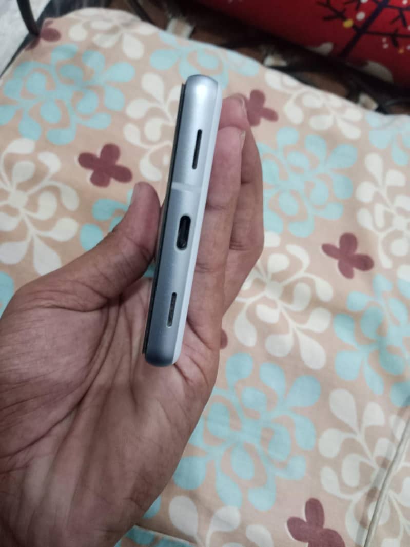 Google pixel 7a 10/10 5